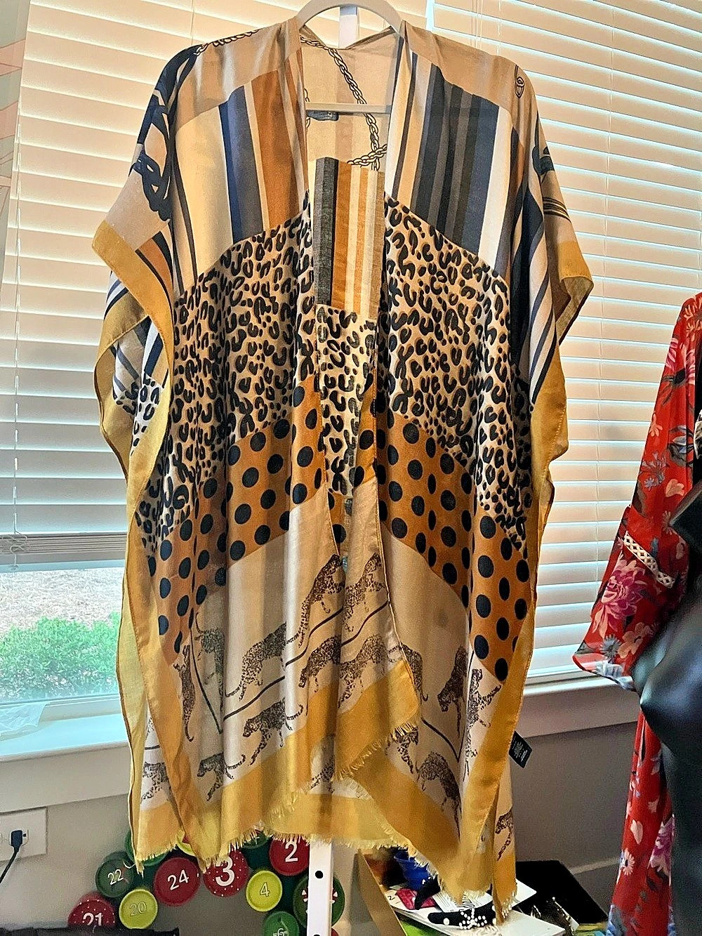 Do everything in love Animal Print kimono wrap